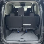 【さいたま市】日産 セレナの灯油漏れトラブルを根こそぎ脱臭洗浄